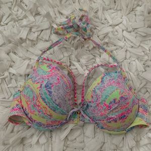 Victoria’s Secret 36D bikini top.